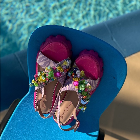 Betsy Johnson Selah Platform Sandals Pink Multi Charm Embellished Lug Sole 8 - Picture 8 of 9